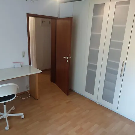 Schoene In Neckarstadt Apartment